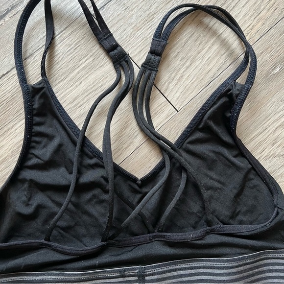 🔥SALE- any 4/$20. Calvin Klein Strappy Bra - Picture 4 of 5